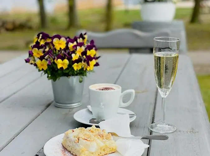 Meeressterne Idyll Am Wolgastsee Hotel Korswandt